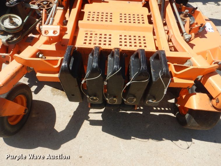 image for item HJ9887 Scag Turf Tiger STT61A-27KA ZTR lawn mower