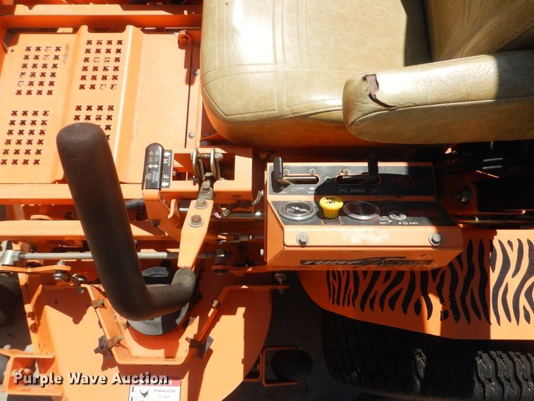 image for item HJ9887 Scag Turf Tiger STT61A-27KA ZTR lawn mower