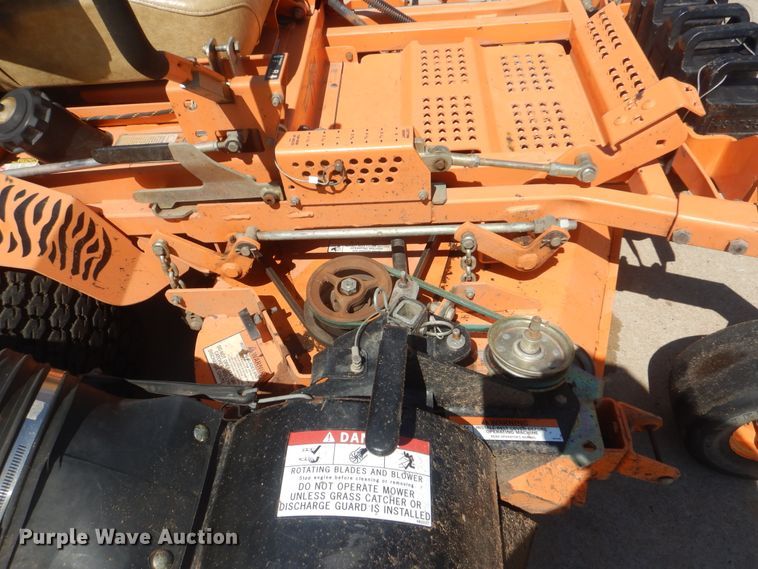image for item HJ9887 Scag Turf Tiger STT61A-27KA ZTR lawn mower