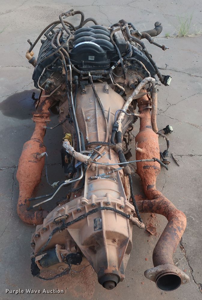 image for item HT9642 5.0L V8 gas engine