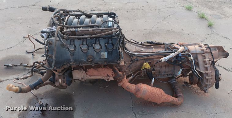 image for item HT9642 5.0L V8 gas engine