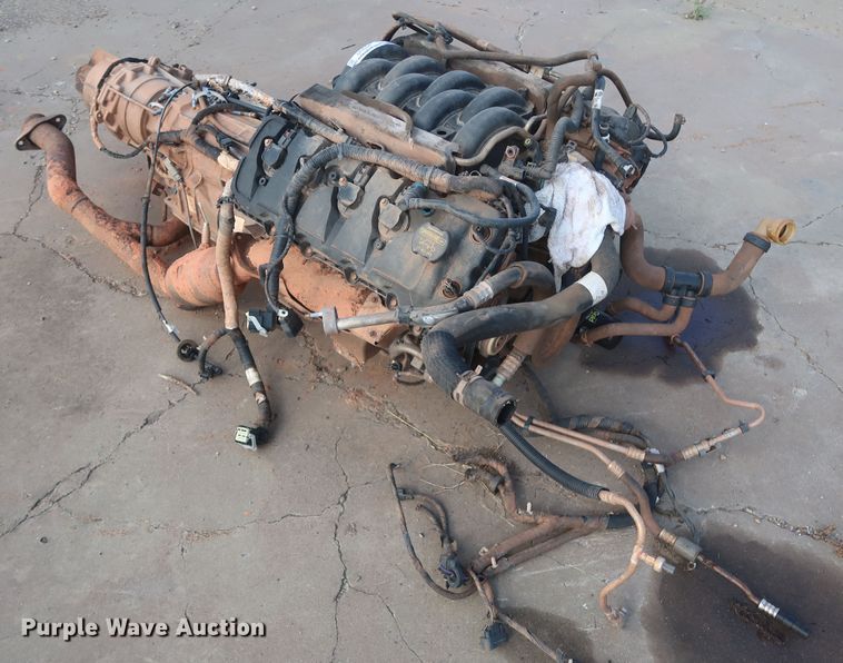 image for item HT9642 5.0L V8 gas engine