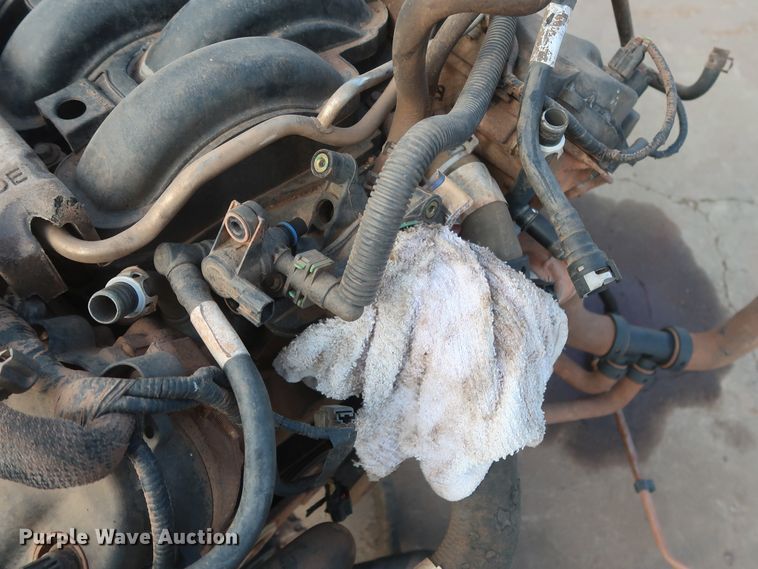 image for item HT9642 5.0L V8 gas engine