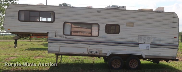 image for item HT9648 1989 Fleetwood Prowler  camper