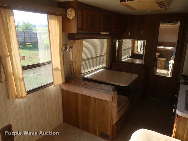 image for item HT9648 1989 Fleetwood Prowler  camper