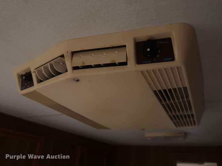 image for item HT9648 1989 Fleetwood Prowler  camper