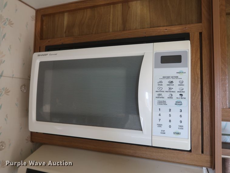 image for item HT9648 1989 Fleetwood Prowler  camper