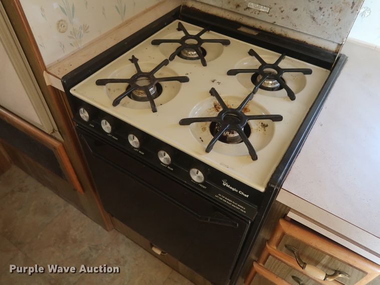 image for item HT9648 1989 Fleetwood Prowler  camper