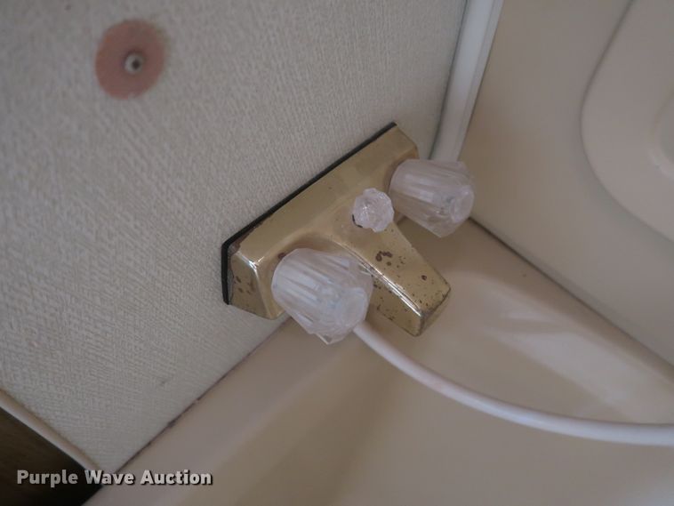 image for item HT9648 1989 Fleetwood Prowler  camper