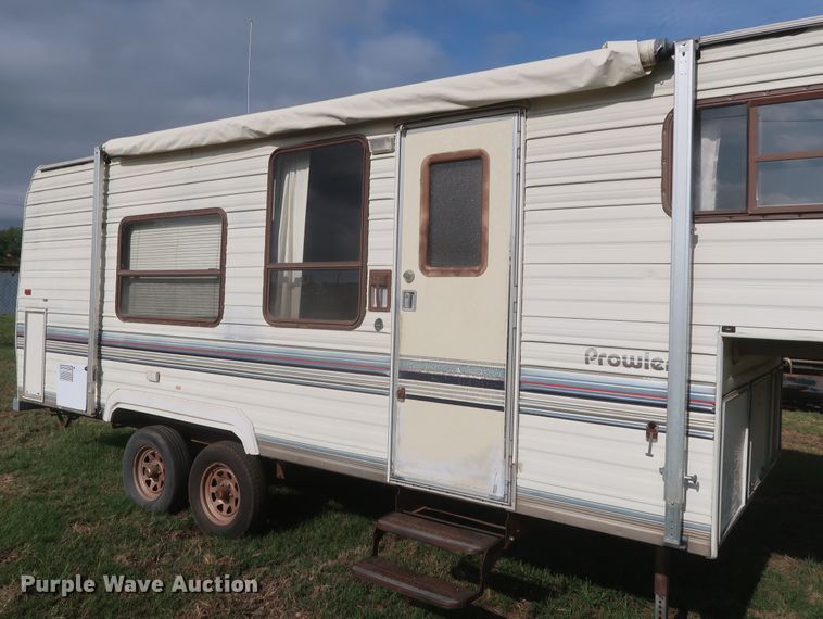 image for item HT9648 1989 Fleetwood Prowler  camper