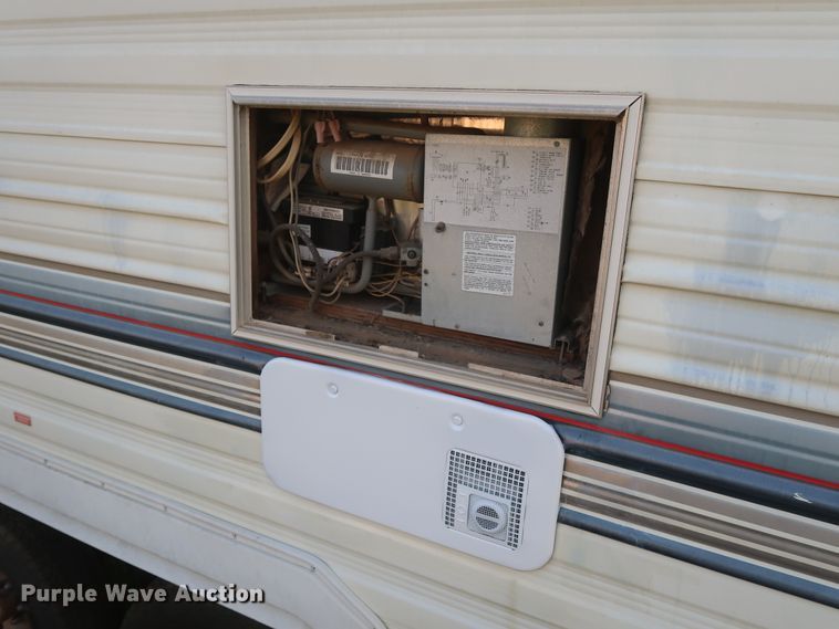 image for item HT9648 1989 Fleetwood Prowler  camper