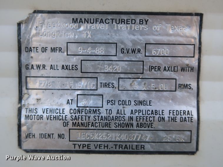 image for item HT9648 1989 Fleetwood Prowler  camper