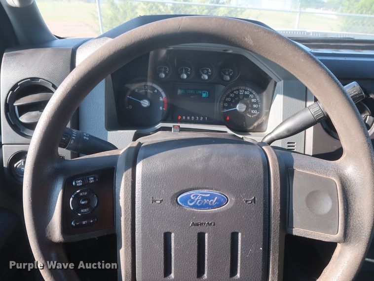 image for item HT9656 2015 Ford F550 Super Duty XL  flatbed truck