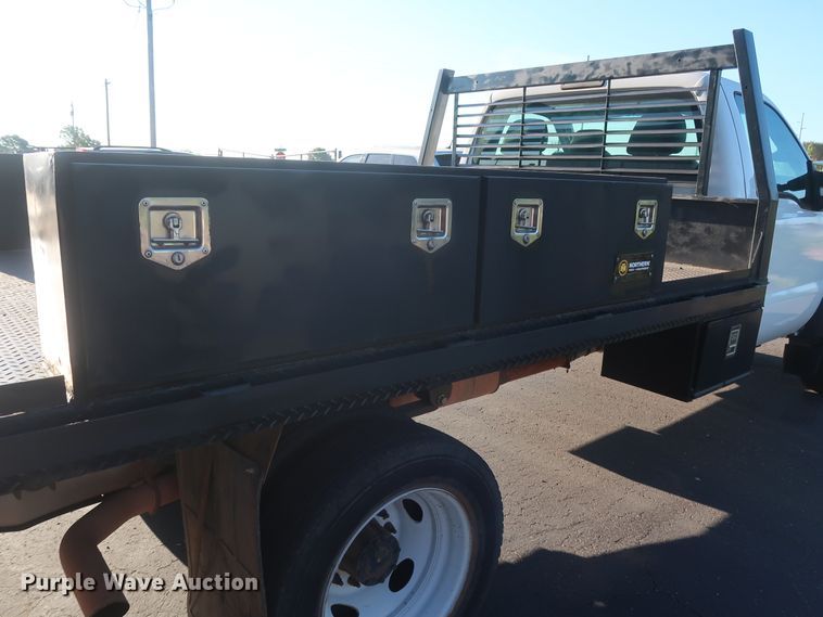 image for item HT9656 2015 Ford F550 Super Duty XL  flatbed truck
