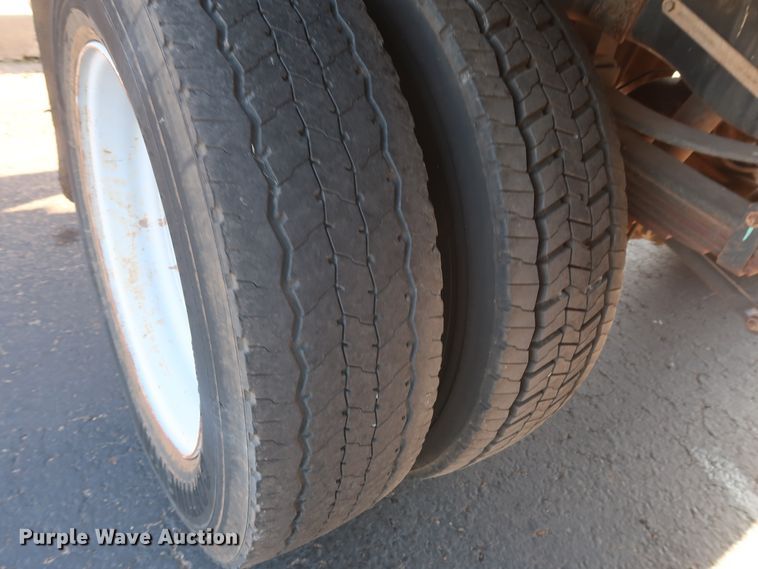 image for item HT9656 2015 Ford F550 Super Duty XL  flatbed truck