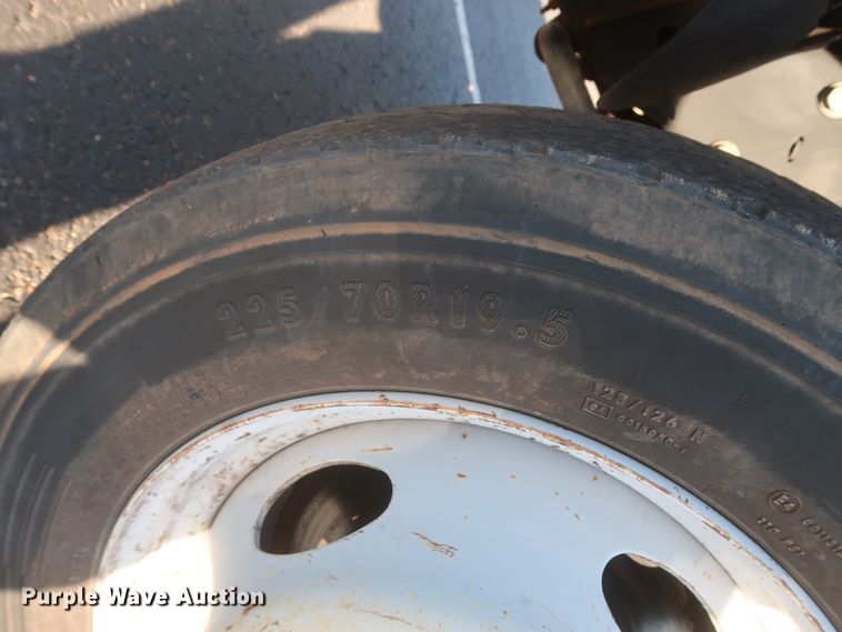 image for item HT9656 2015 Ford F550 Super Duty XL  flatbed truck