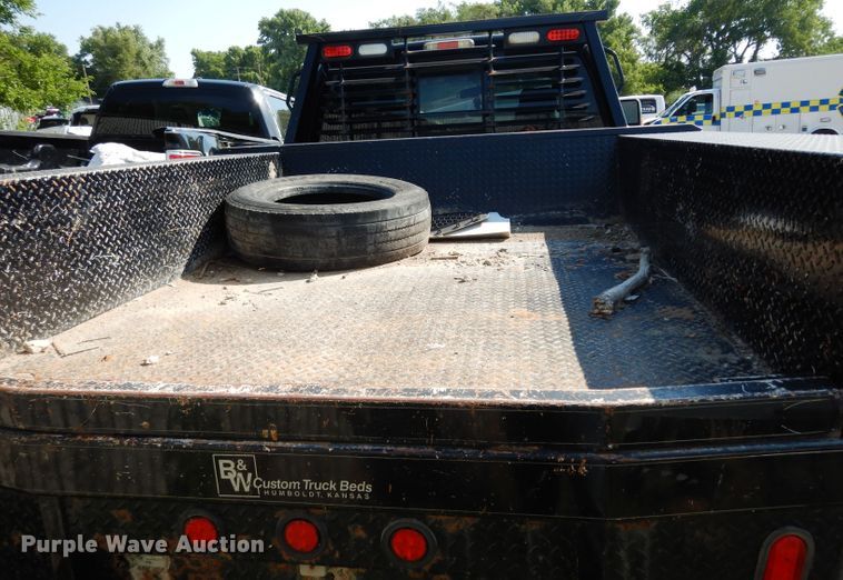 image for item HV9265 B&W flatbed