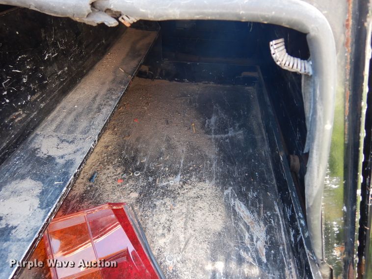 image for item HV9265 B&W flatbed