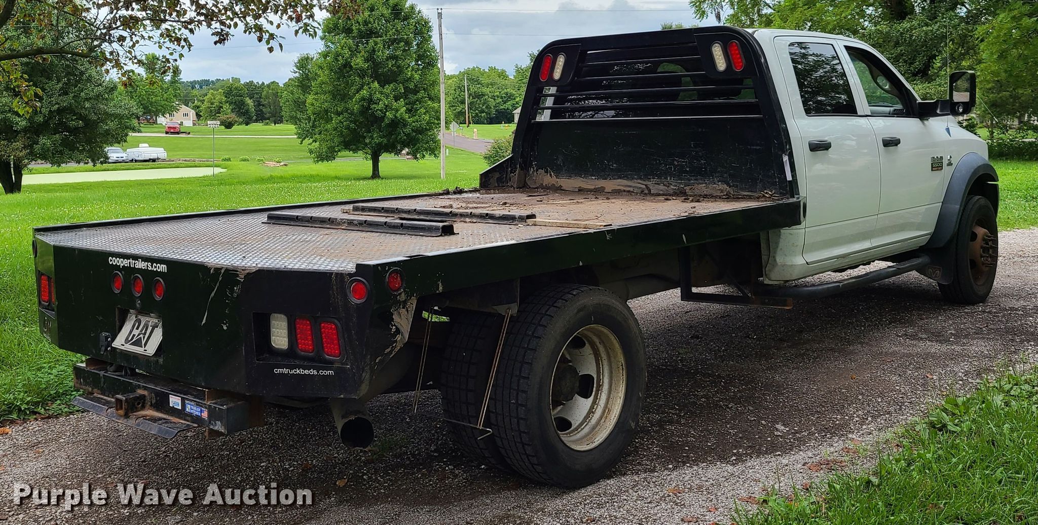 2011 Dodge Ram 5500 flatbed truck in Grain Valley, MO Item GO9310
