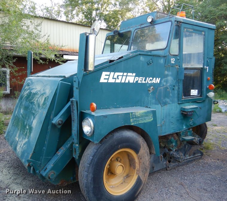image for item DA8397 1987 Elgin Pelican street sweeper