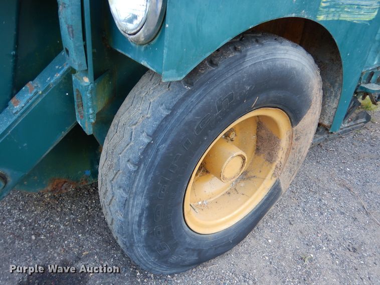 image for item DA8397 1987 Elgin Pelican street sweeper