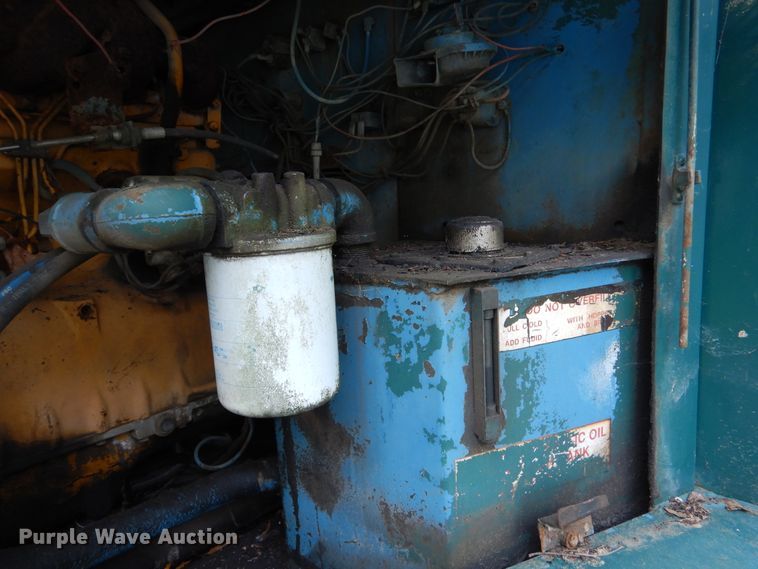 image for item DA8397 1987 Elgin Pelican street sweeper