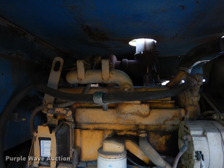 image for item DA8397 1987 Elgin Pelican street sweeper