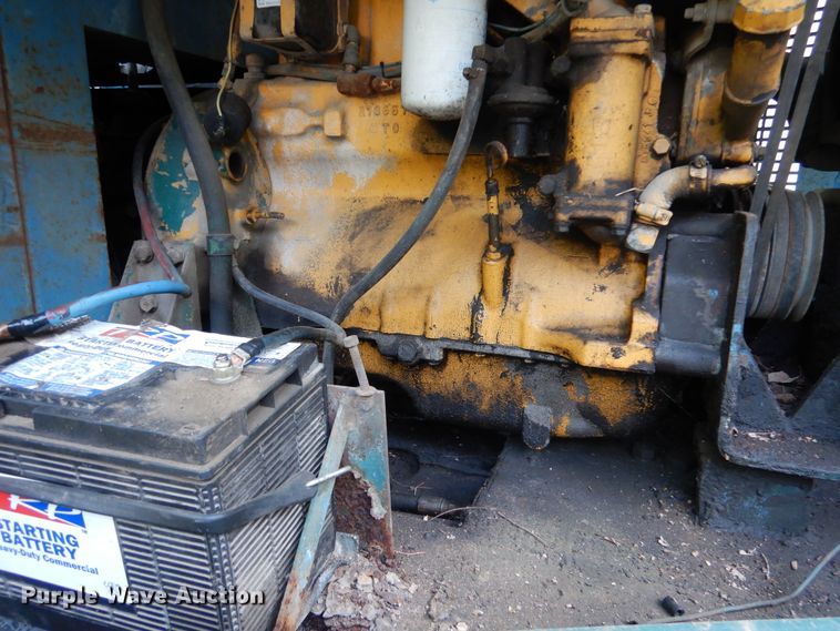 image for item DA8397 1987 Elgin Pelican street sweeper