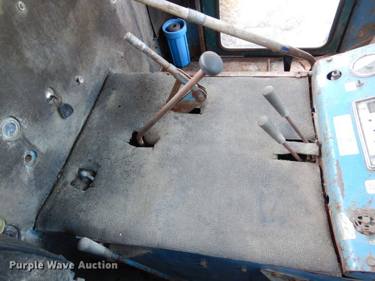 image for item DA8397 1987 Elgin Pelican street sweeper