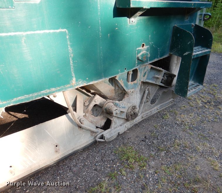 image for item DA8398 1992 Elgin Pelican  street sweeper