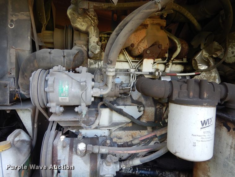 image for item DA8398 1992 Elgin Pelican  street sweeper