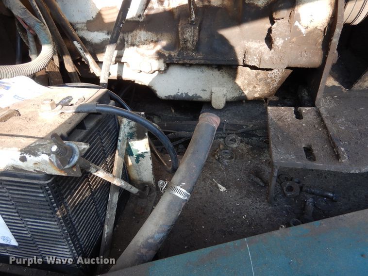 image for item DA8398 1992 Elgin Pelican  street sweeper