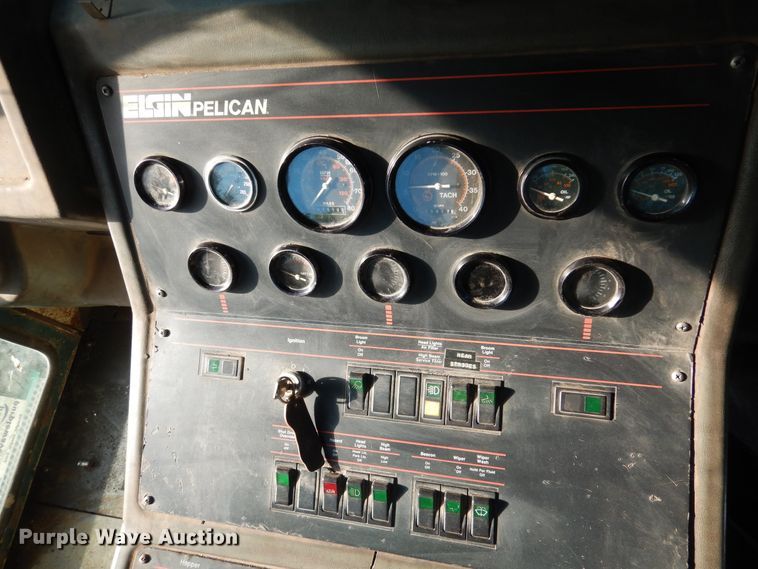 image for item DA8398 1992 Elgin Pelican  street sweeper