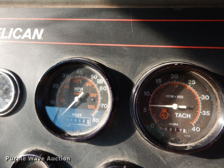 image for item DA8398 1992 Elgin Pelican  street sweeper