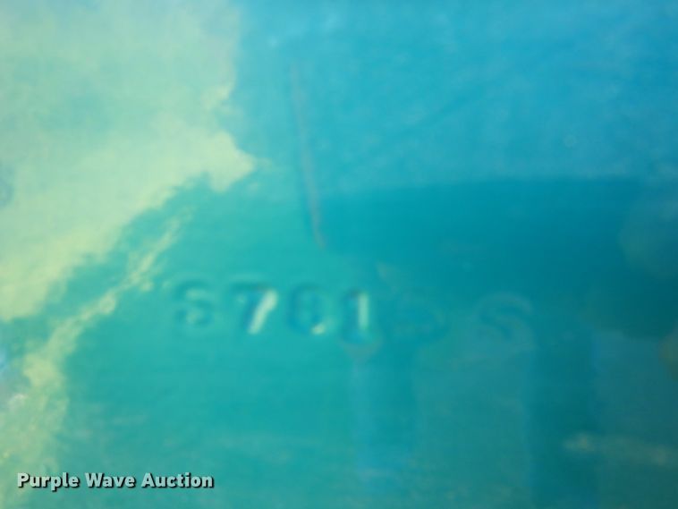 image for item DA8399 1993 Elgin Pelican  street sweeper