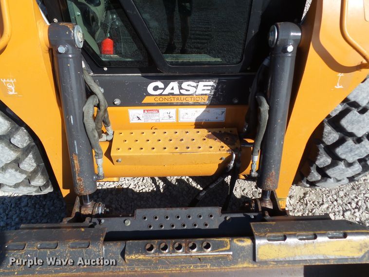 image for item DF0856 2012 Case SR200  skid steer loader