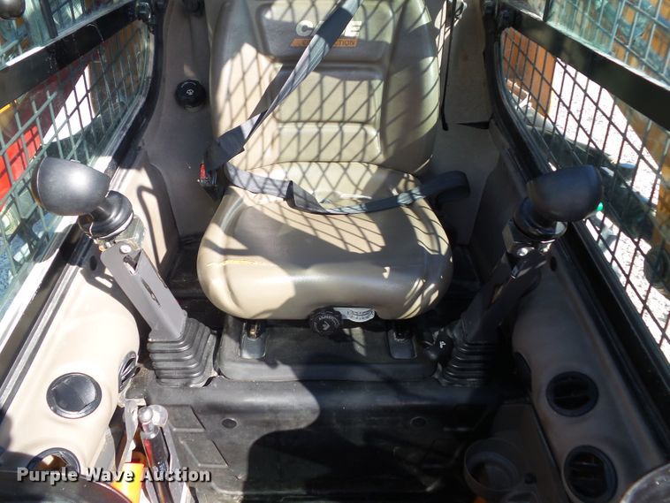 image for item DF0856 2012 Case SR200  skid steer loader