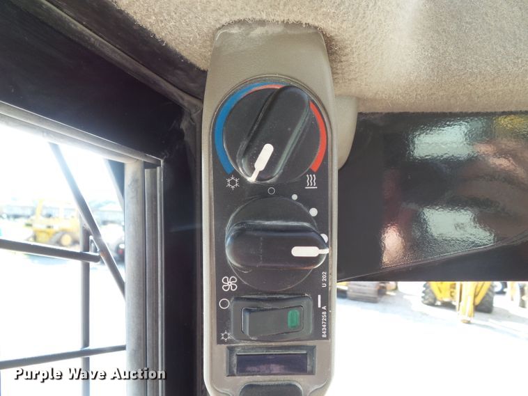 image for item DF0856 2012 Case SR200  skid steer loader