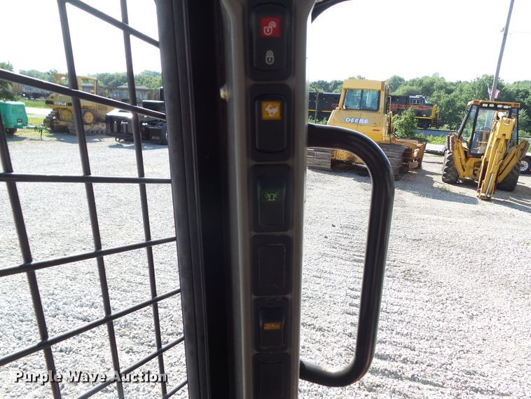 image for item DF0856 2012 Case SR200  skid steer loader