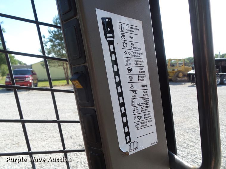 image for item DF0856 2012 Case SR200  skid steer loader