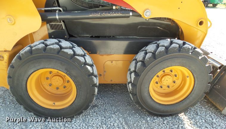 image for item DF0856 2012 Case SR200  skid steer loader