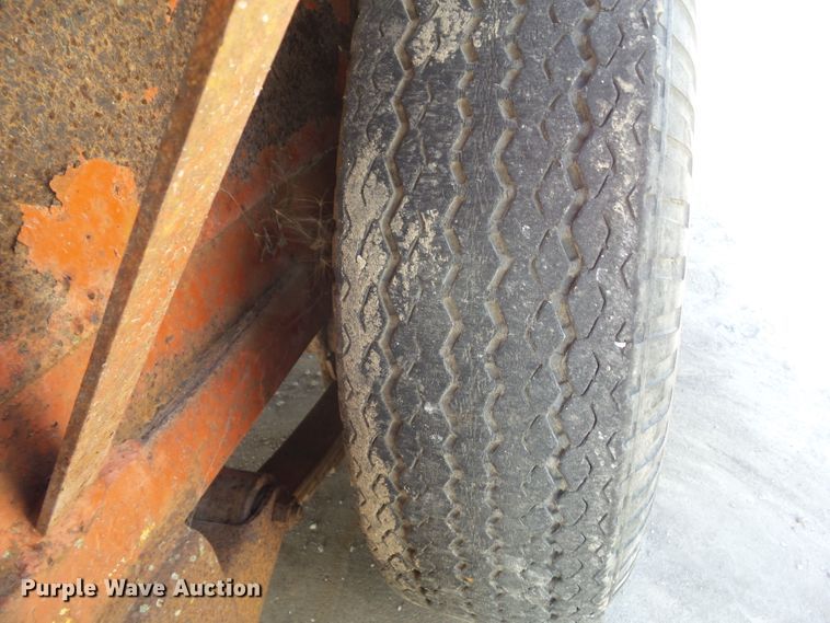 image for item DF0857 1975 Hylander tilt deck utility trailer