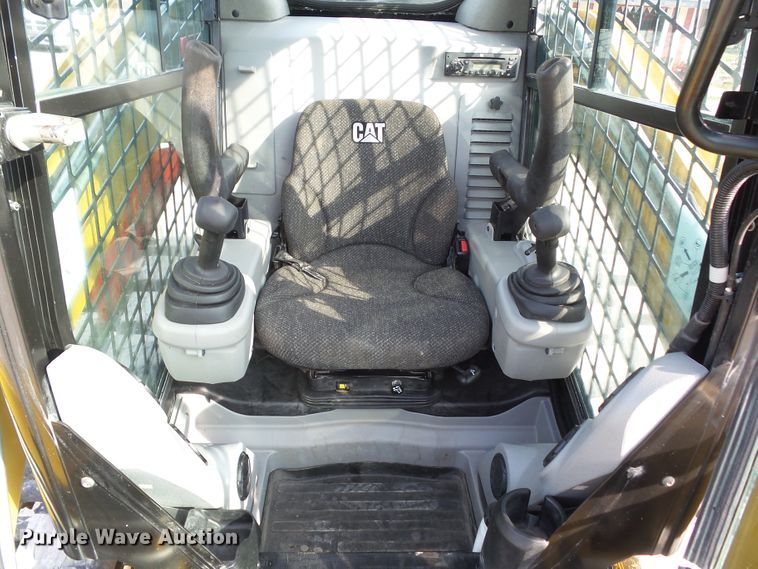 image for item DF0867 2013 Caterpillar 299D  tracked skid steer loader