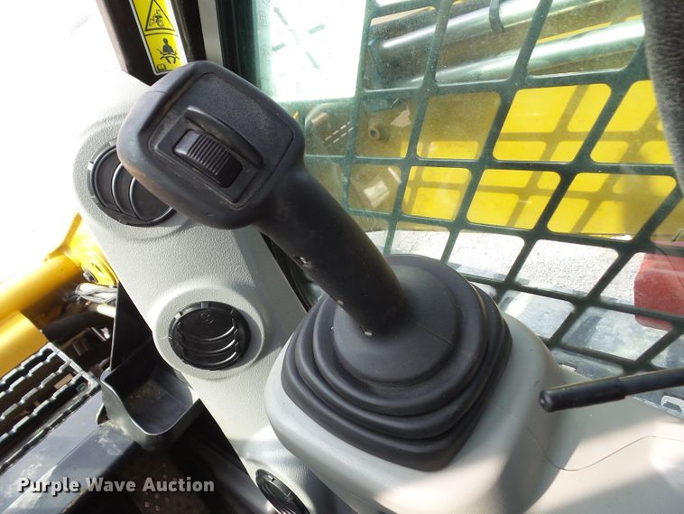 image for item DF0867 2013 Caterpillar 299D  tracked skid steer loader