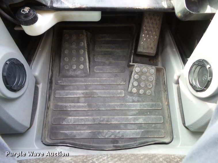 image for item DF0867 2013 Caterpillar 299D  tracked skid steer loader