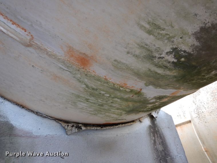 image for item DF4154 17,000 gallon fuel tank