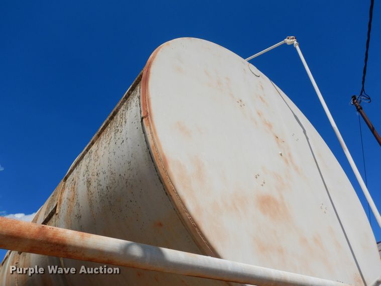 image for item DF4154 17,000 gallon fuel tank