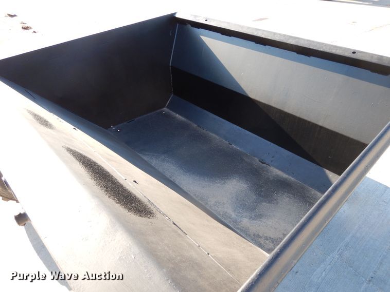 image for item DF5271 Bobcat 25 skid steer dump hopper