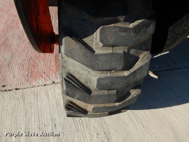 image for item DF5271 Bobcat 25 skid steer dump hopper