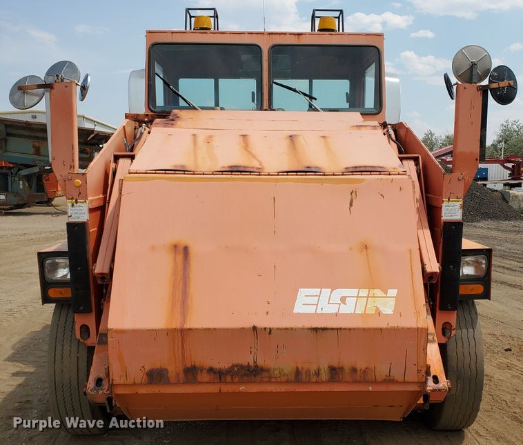 image for item DF5602 1996 Elgin Pelican P  steet sweeper